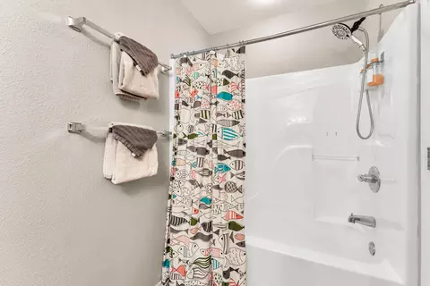 Bath - 52 Timber Oaks Trl #B, Branson, MO 65616 photo 6 of 7