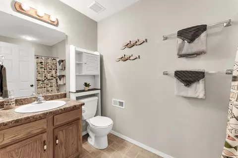 Bath - 52 Timber Oaks Trl #B, Branson, MO 65616 photo 5 of 7