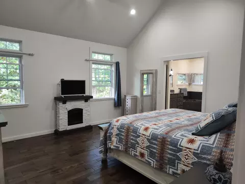 Bedroom - 2373 E 540th Rd, Buffalo, MO 65622 photo 1 of 5