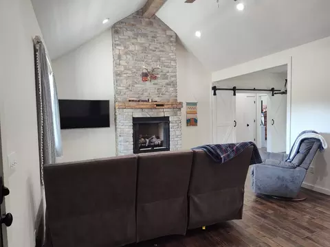 Living - 2373 E 540th Rd, Buffalo, MO 65622 photo 1 of 8