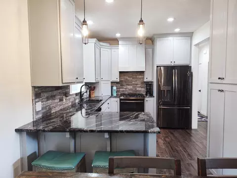 Kitchen - 2373 E 540th Rd, Buffalo, MO 65622 photo 5 of 7