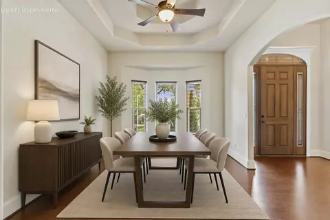 Dining - 4039 E Melody Ln, Springfield, MO 65809 photo 1 of 1