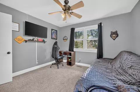 Bedroom - 1938 Dark Valley Rd, Marshfield, MO 65706 photo 6 of 7