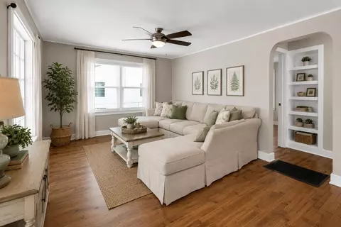 Living - 106 E Mount Vernon Rd, Billings, MO 65610 photo 1 of 2