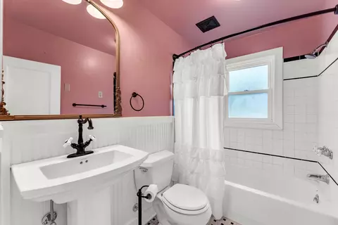 Bath - 106 E Mount Vernon Rd, Billings, MO 65610 photo 2 of 2