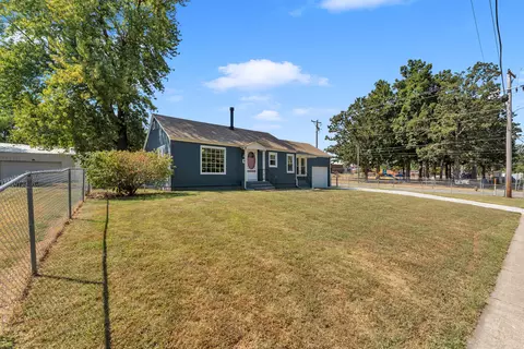 Exterior - 106 E Mount Vernon Rd, Billings, MO 65610 photo 2 of 9