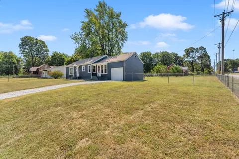 Exterior - 106 E Mount Vernon Rd, Billings, MO 65610 photo 3 of 9