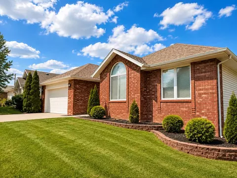 Exterior - 3945 W Cardinal St, Springfield, MO 65810 photo 2 of 7