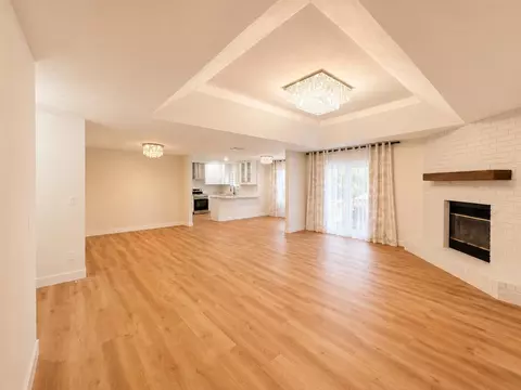 Living - 3945 W Cardinal St, Springfield, MO 65810 photo 1 of 5