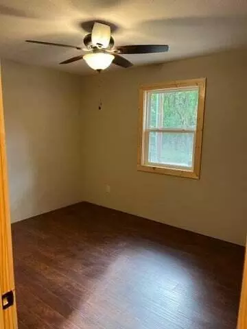 Bedroom - 353 S Millwood St, Shell Knob, MO 65747 photo 2 of 2