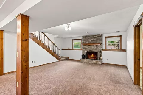 Living - 4009 S Cutler Ct, Springfield, MO 65807 photo 5 of 7