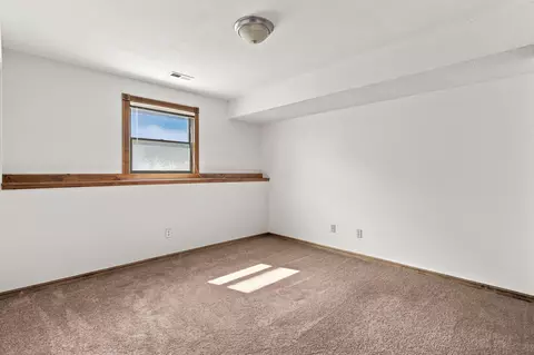 Bedroom - 4009 S Cutler Ct, Springfield, MO 65807 photo 5 of 6