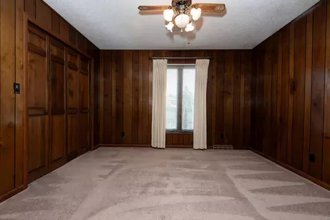 Bedroom - 3451 E Carol Dr, Springfield, MO 65809 photo 5 of 6