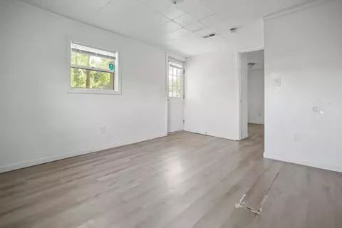 Living - 1830 E Monroe Ter, Springfield, MO 65802 photo 2 of 3