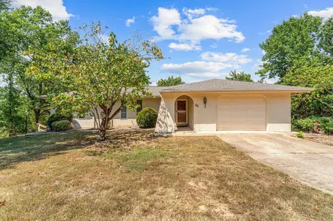 24 Wildwood Ln, Kimberling City, MO 65686