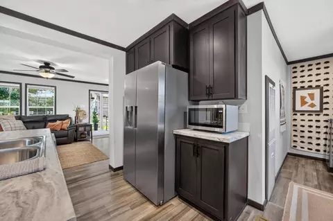 Kitchen - 75 Moark Ln, Lampe, MO 65681 photo 4 of 4