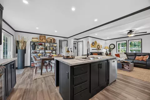 Entry Way - 75 Moark Ln, Lampe, MO 65681 photo 1 of 1