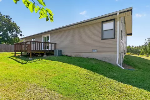 Exterior - 813 Kentucky Rd, Ozark, MO 65721 photo 7 of 11