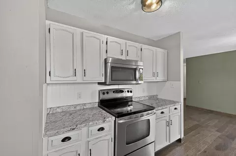 Kitchen - 813 Kentucky Rd, Ozark, MO 65721 photo 1 of 2