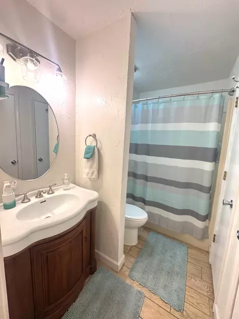 Bath - 148 Lake Club Rd #3, Branson, MO 65616 photo 1 of 1