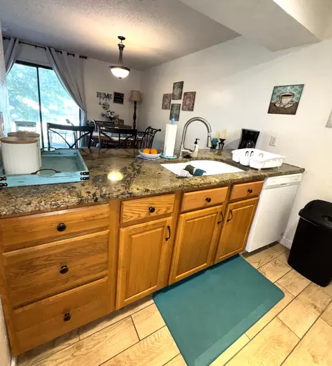 Kitchen - 148 Lake Club Rd #3, Branson, MO 65616 photo 1 of 3