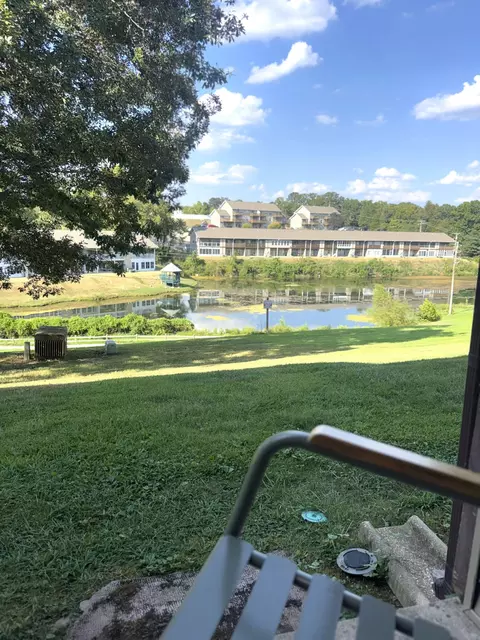 Exterior - 148 Lake Club Rd #3, Branson, MO 65616 photo 8 of 11
