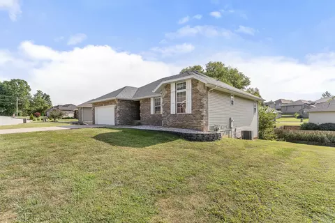 Exterior - 2308 S 13th St, Ozark, MO 65721 photo 3 of 7