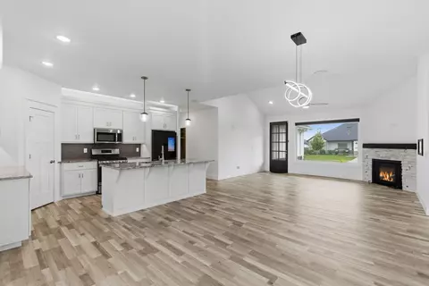 Living - 4177 Siena Ave, Ozark, MO 65721 photo 4 of 4