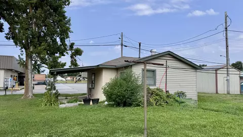527 Spruce St #A-B-C, Cabool, MO 65689 photo 6