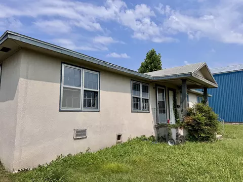 527 Spruce St #A-B-C, Cabool, MO 65689 photo 2