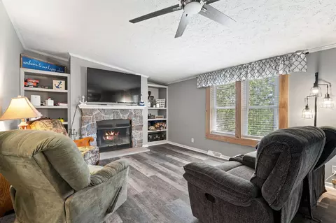 Living - 152 Linden Dr, Branson West, MO 65737 photo 1 of 2
