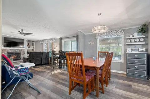 Dining - 152 Linden Dr, Branson West, MO 65737 photo 1 of 3
