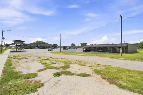 302 E Jackson St, Willard, MO 65781 photo 5