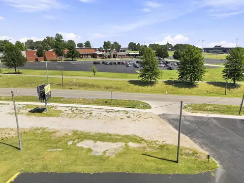 302 E Jackson St, Willard, MO 65781 photo 2