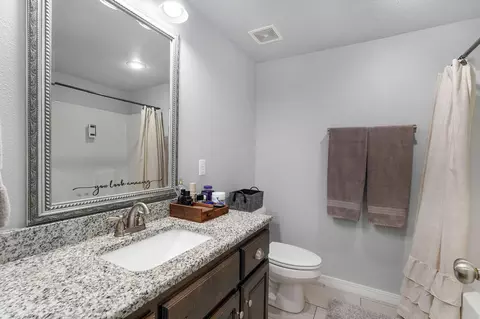 Bath - 5390 S Oxynard St, Springfield, MO 65810 photo 5 of 6