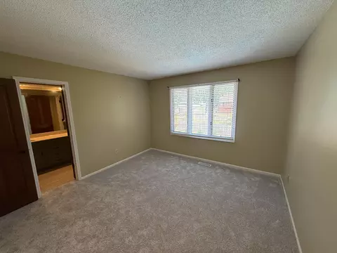 Bedroom - 1921 E Nottingham St, Springfield, MO 65804 photo 2 of 4