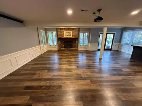 Living - 1921 E Nottingham St, Springfield, MO 65804 photo 7 of 8