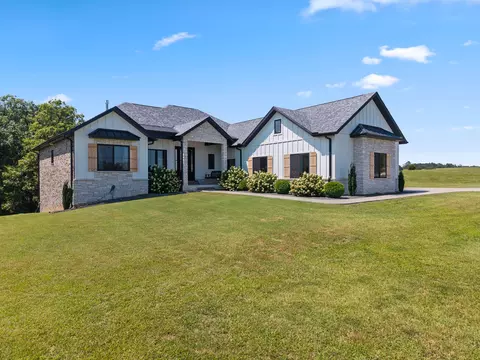 Exterior - 2007 Lone Star Dr, Nixa, MO 65714 photo 2 of 16