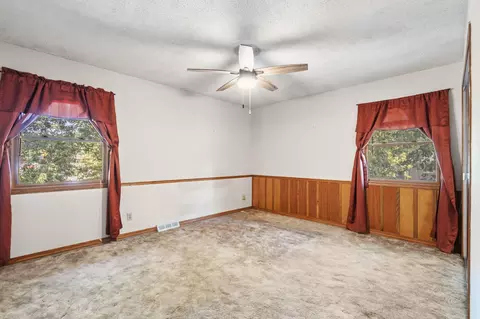 Bedroom - 137 E Ritter St, Republic, MO 65738 photo 5 of 6