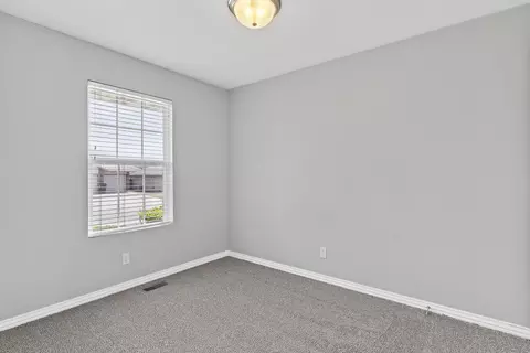 Bedroom - 4427 W Nicholas St, Springfield, MO 65802 photo 1 of 4