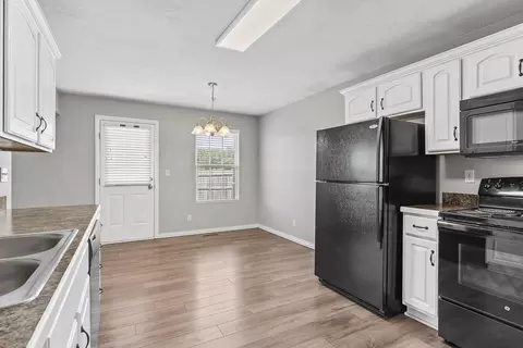 Other - 4427 W Nicholas St, Springfield, MO 65802 photo 3 of 9