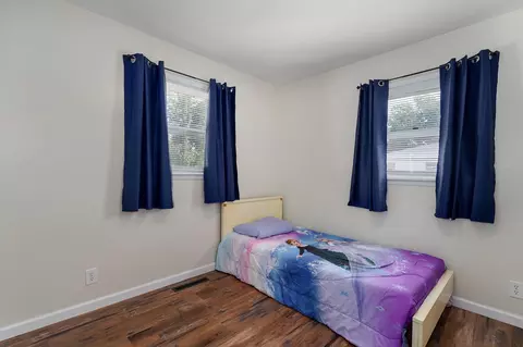 Bedroom - 1711 W Nichols St, Springfield, MO 65802 photo 2 of 3
