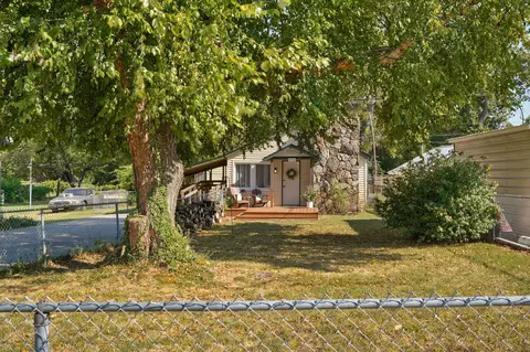 Exterior - 1711 W Nichols St, Springfield, MO 65802 photo 5 of 13