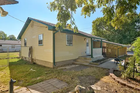 Exterior - 1711 W Nichols St, Springfield, MO 65802 photo 9 of 13