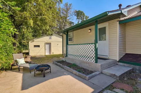 Exterior - 1711 W Nichols St, Springfield, MO 65802 photo 7 of 13