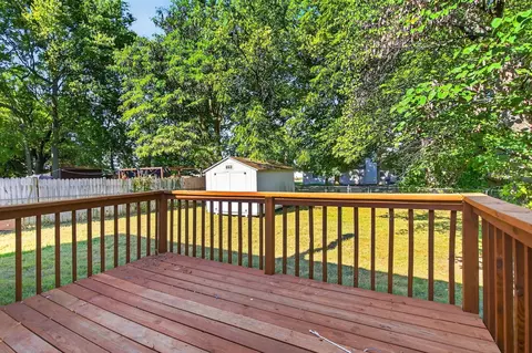 Exterior - 3821 S Leawood Ave, Springfield, MO 65807 photo 4 of 9