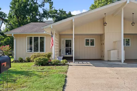 Exterior - 12 Ash Ct, Branson, MO 65616 photo 2 of 14
