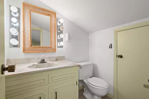 Bath - 12 Ash Ct, Branson, MO 65616 photo 3 of 3