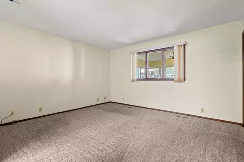 Living - 12 Ash Ct, Branson, MO 65616 photo 9 of 10