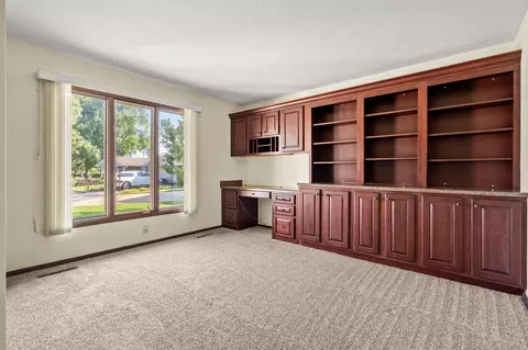 Living - 12 Ash Ct, Branson, MO 65616 photo 8 of 10